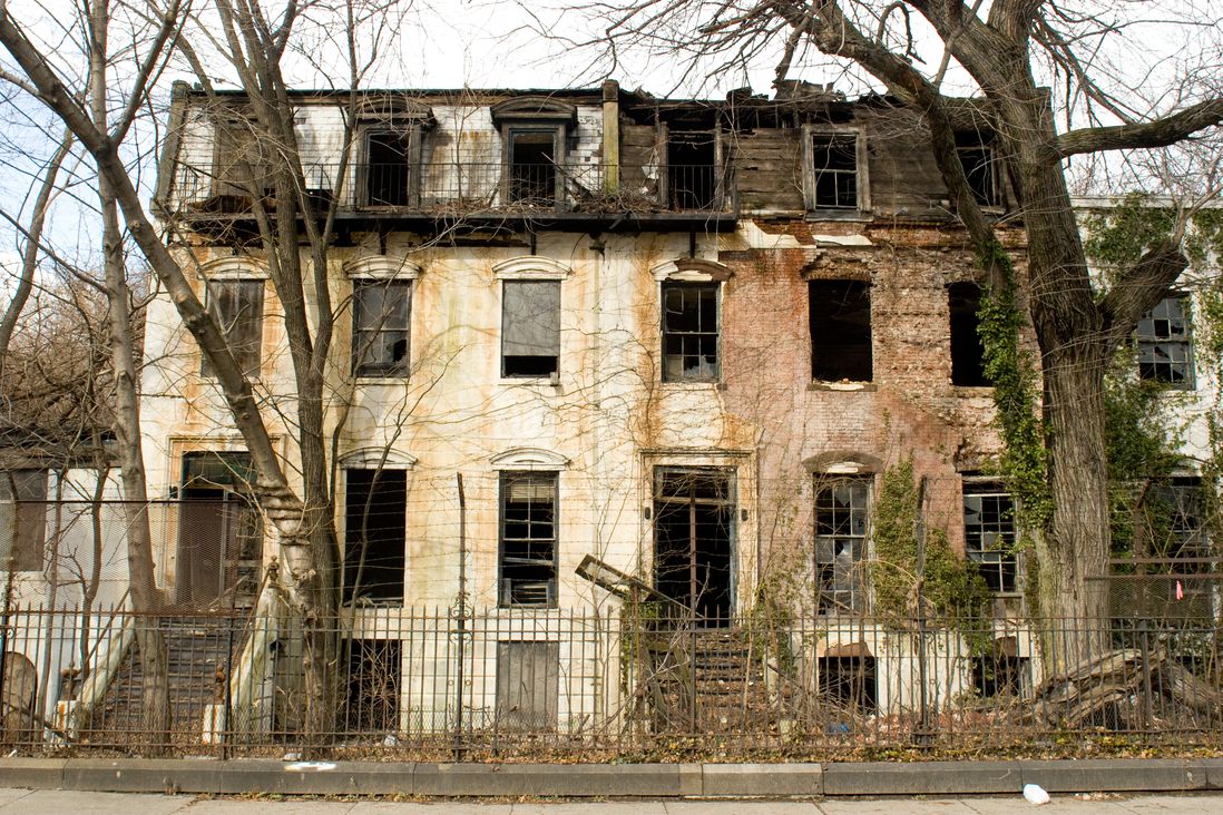 Admiral's Row house before it was torn down